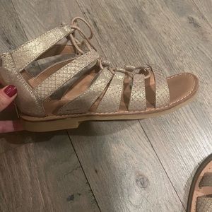 Gladiator sandals, size 6. Barely worn, excellent condition.